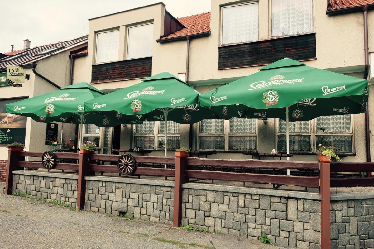 Penzion A Restaurace U Jezirka Hrimezdice Zewnętrze zdjęcie